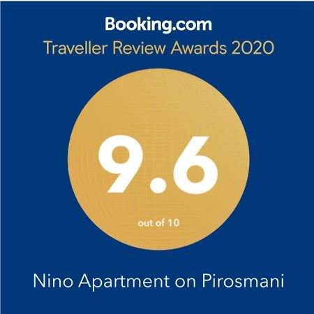 Nino Apartment On Pirosmani Batumi Exteriör bild